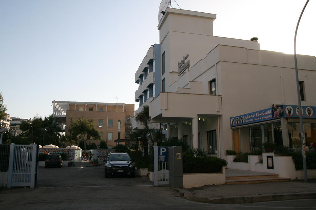 Hotel Ariminum Felicioni Montesilvano Marina Εξωτερικό φωτογραφία